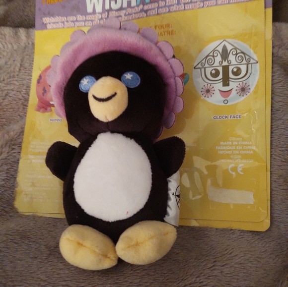 🤩🤩SOLD🤩🤩Disney Small World Wishables... Penguin and Cactus - Picture 2 of 4